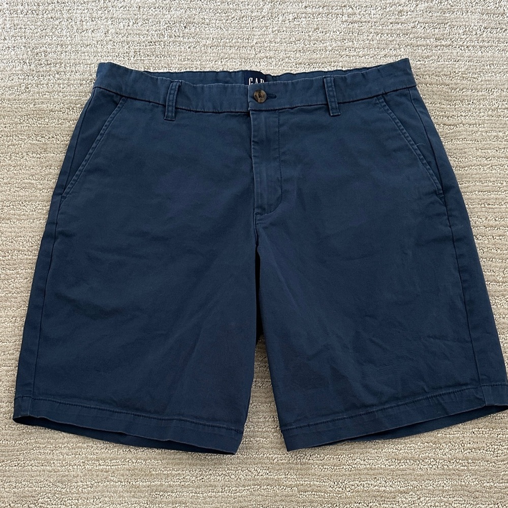 GAP Men's Deep Blue Flat Front Shorts